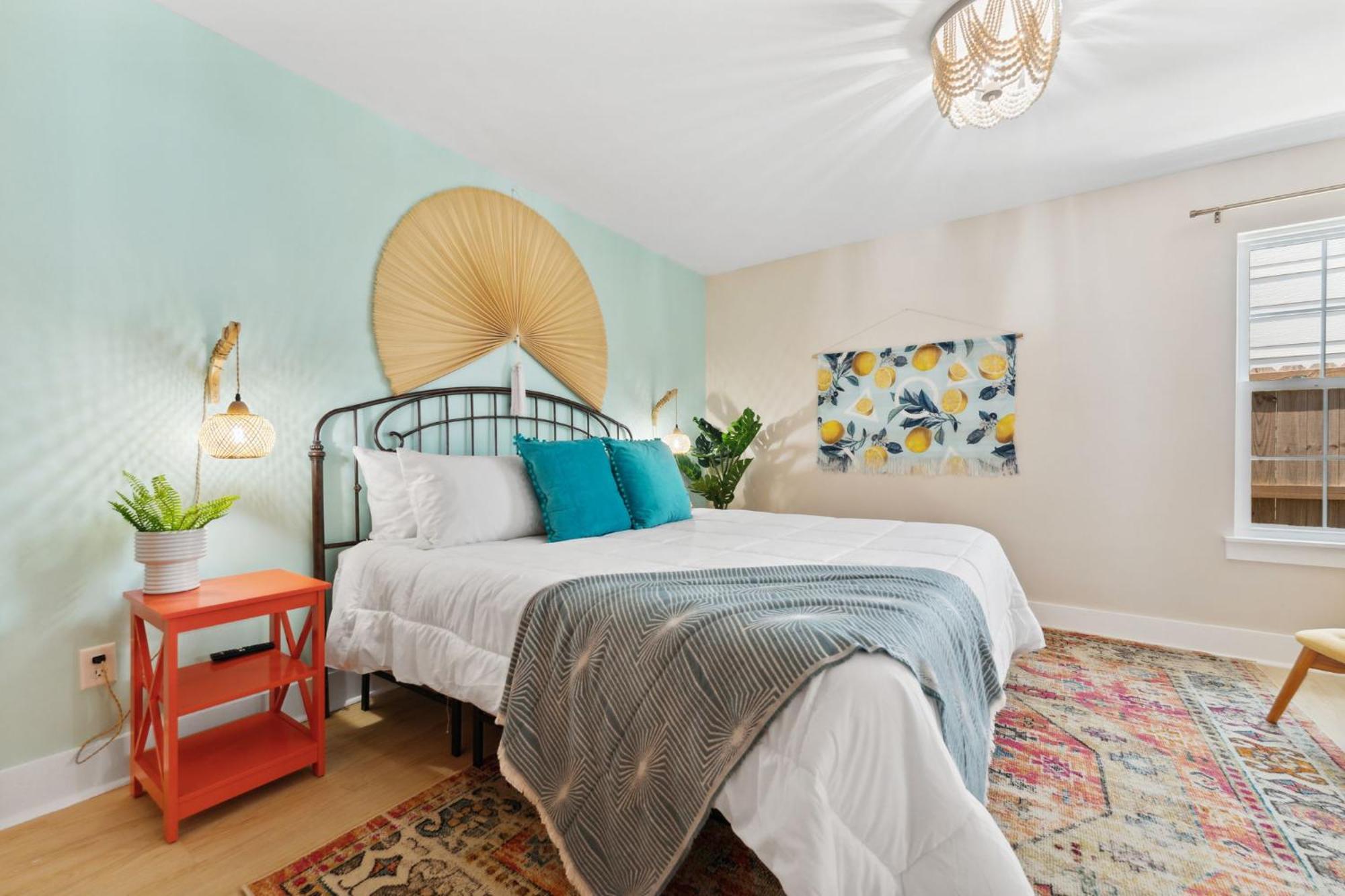 Sleep 22 Walk To Fast Wifi Boho Theme Holiday home Panama City Beach